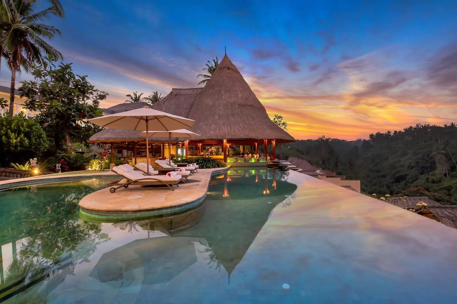 Cascades Suites Ubud  0*, Ubud (Bali)